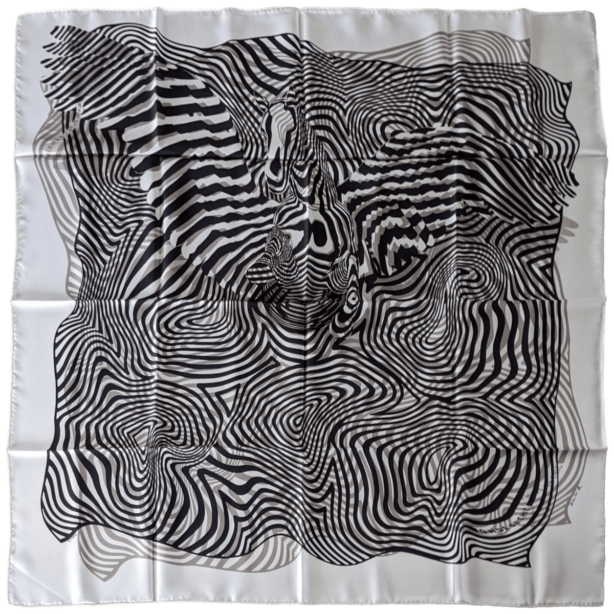 HERMES LOT DE 17 Twill Silk Carres 90 x 90 cm