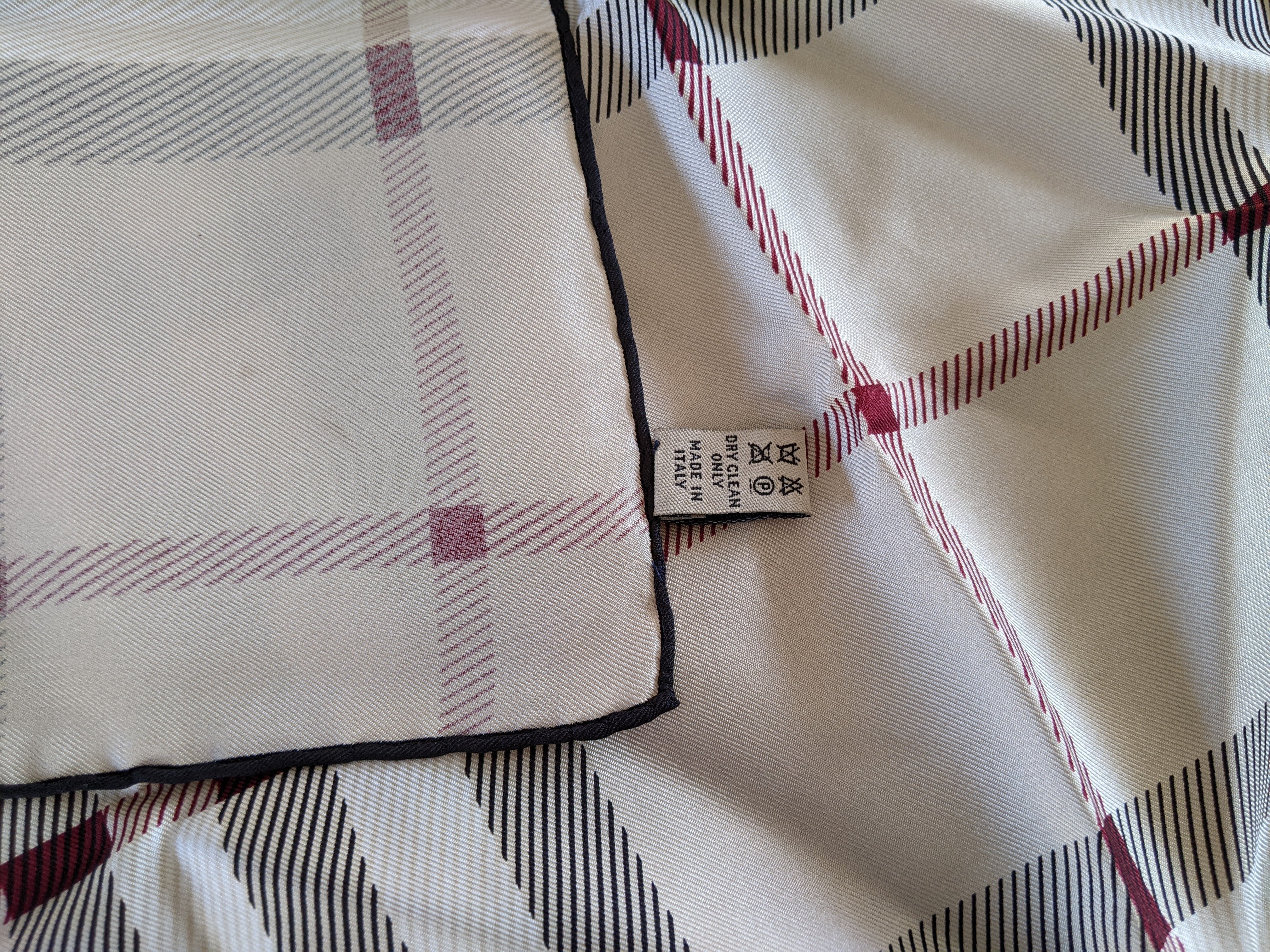 BURBERRY Beige Tartan Classic Silk Gavroche Pocket scarf 45 x 45 cm
