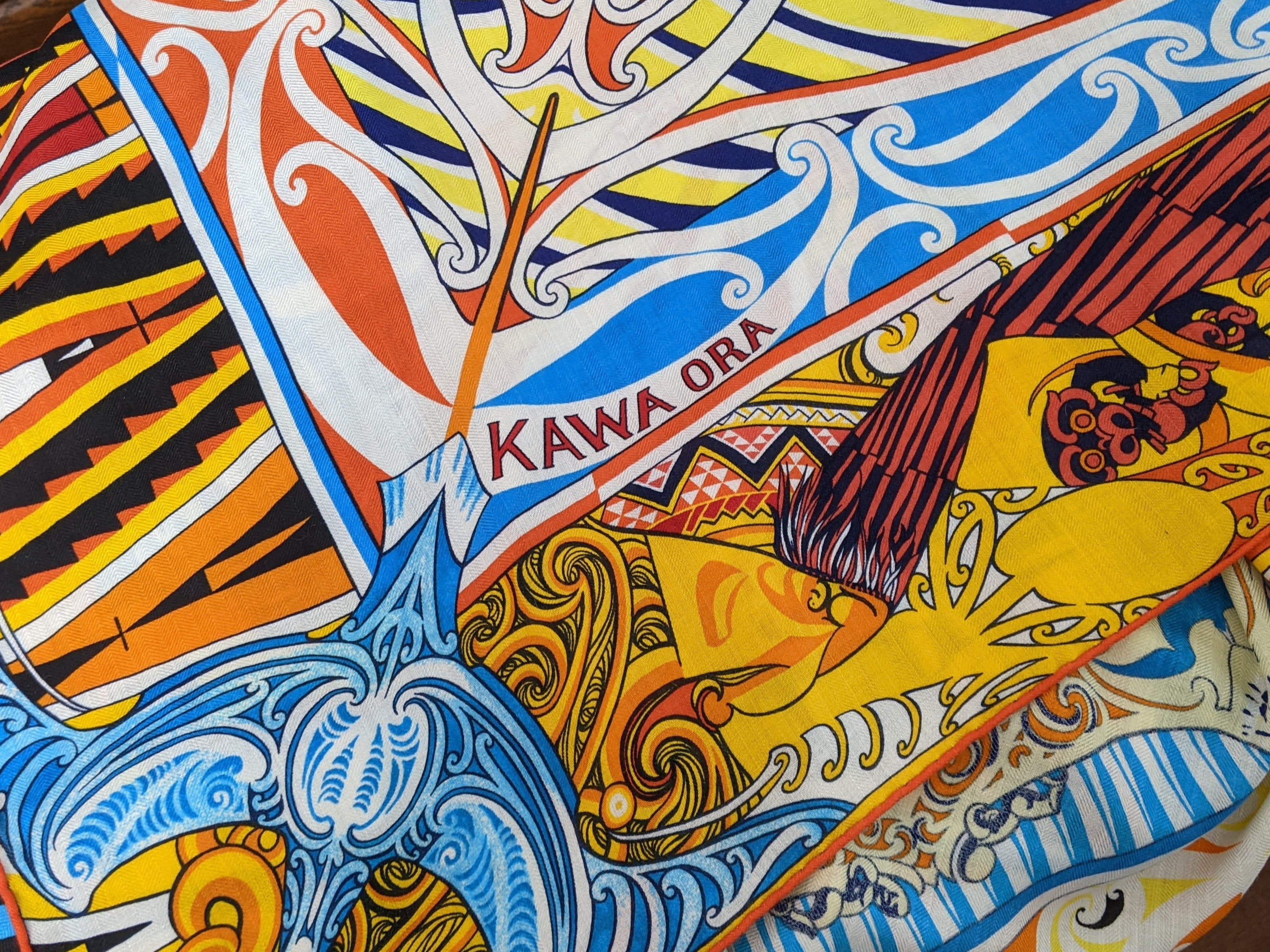 HERMES Kawa Ora by Te Rangitu Netana Cashmere Shawl 140 x 140 cm