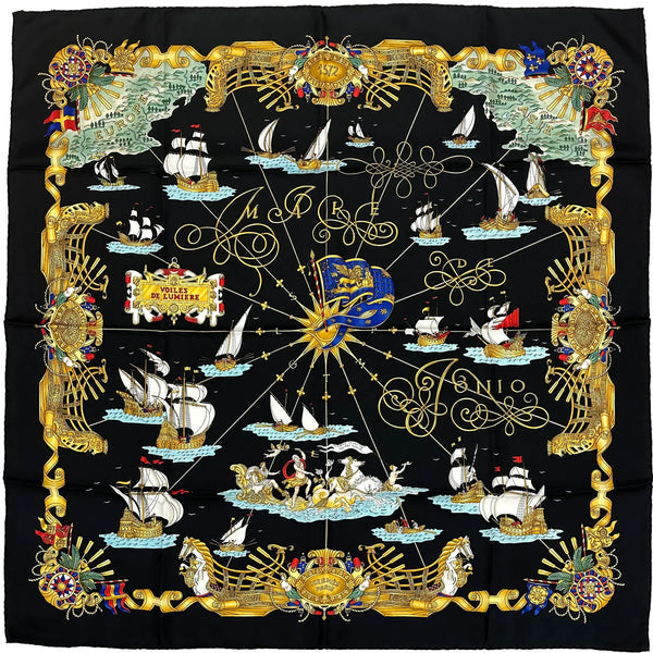 HERMES Lot of 17  Silk Scarves 90 x 90 cm