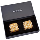 CHANEL G22 GRIPOIX Shiny Gold Quilted Crystal Pearl Manchette Bracelet Set in Box