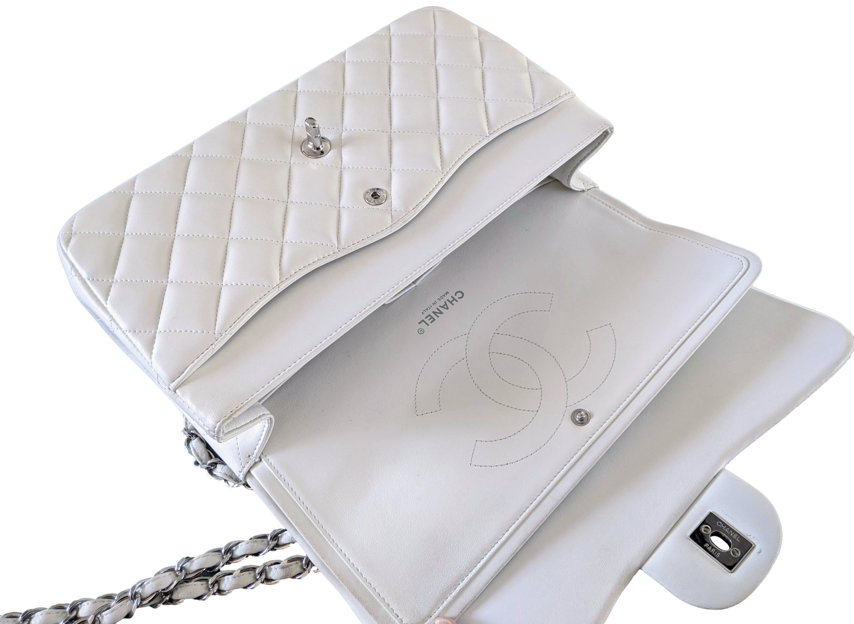 CHANEL TIMELESS CLASSIQUE JUMBO White Shoulder Bag PHW
