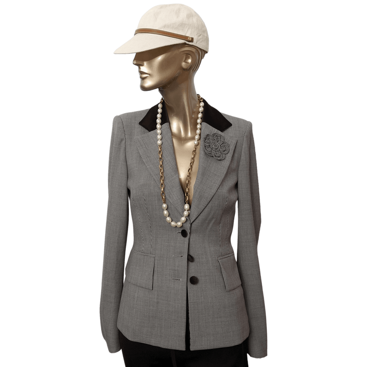 CHANEL Vintage Pearls Necklace Gripoix