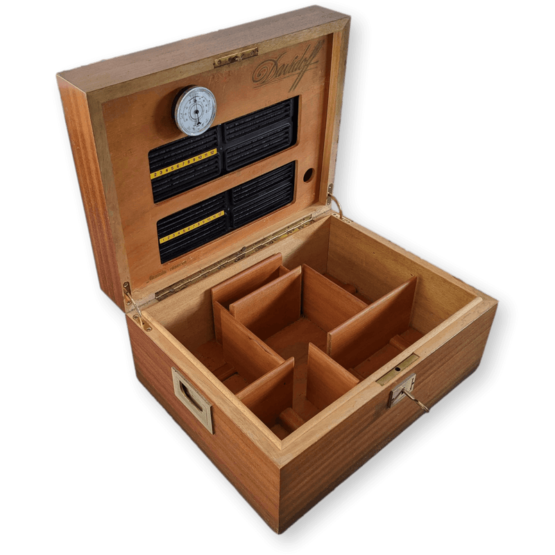 DAVIDOFF Vintage Mahogany Humidor "Grande Reserve" Cave à Cigare de Luxe en Acajou with Key