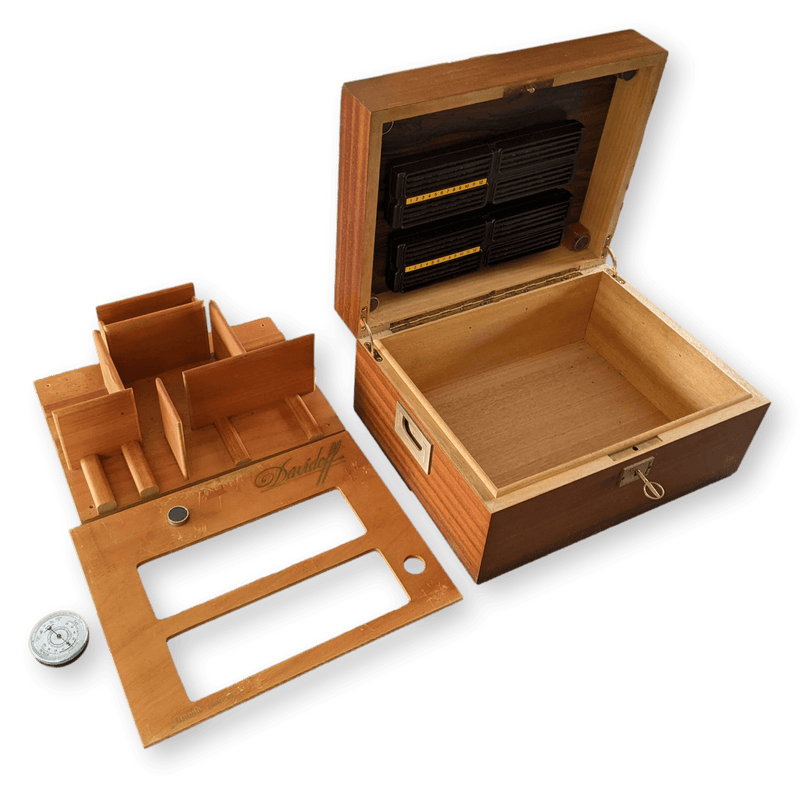 DAVIDOFF Vintage Mahogany Humidor "Grande Reserve" Cave à Cigare de Luxe en Acajou with Key