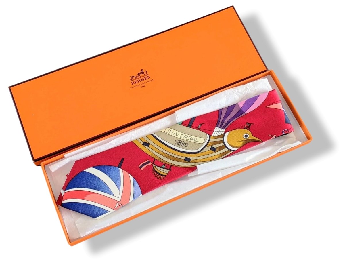 Hermes 1990's Red LES FOLIES DU CIEL by Loic Dubigeon Twill Silk Tie, Box!