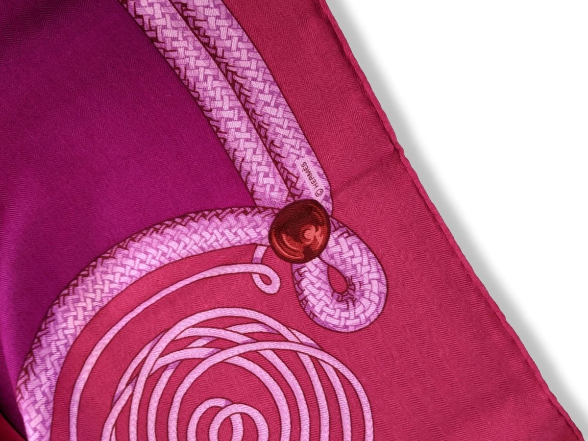 Hermes 2015 Fuchsia Brandebourg by Caty Latham Cashmere Shawl 140, New!