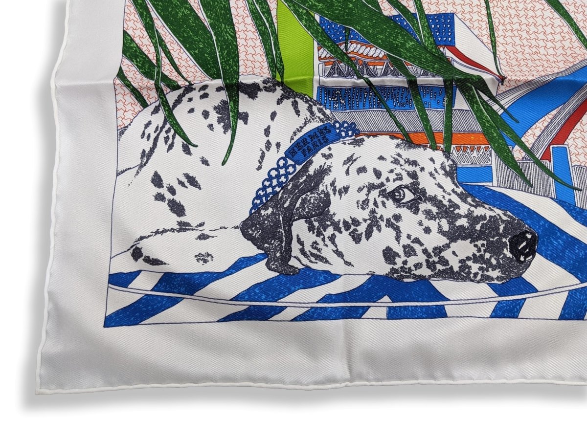 Hermes Blanc/Rouge/Vert "Rendez-Vous chez Hermes" by Carine Brancowitz Vintage Silk 70 cm, BNIB!
