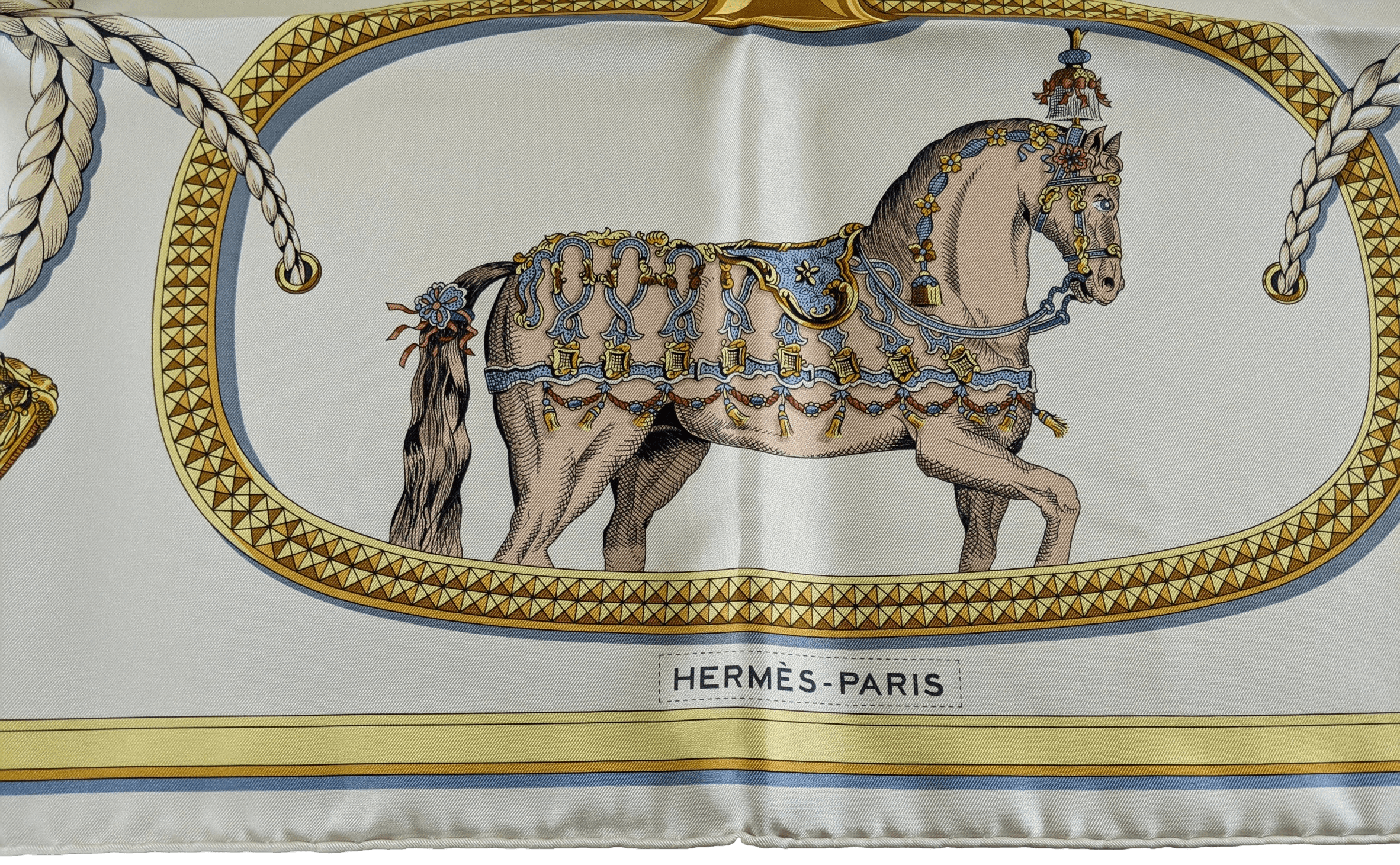 HERMES CARRE DE TOUJOURS -  GRAND APPARAT by Jacques Eudel Twill Scarf 90 x 90 cm