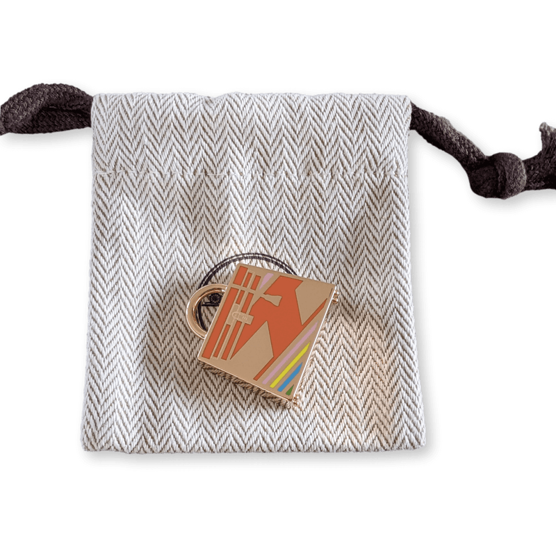 HERMES Curiosite Kelly Laque H Vibration charm