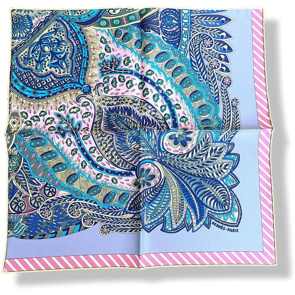 Hermes cw06 Parma Pink Blue JARDIN DE LA MAHARANI DECADRE by Annie Faivre Gavroche Twll Silk 45 cm, BNWT! - poupishop