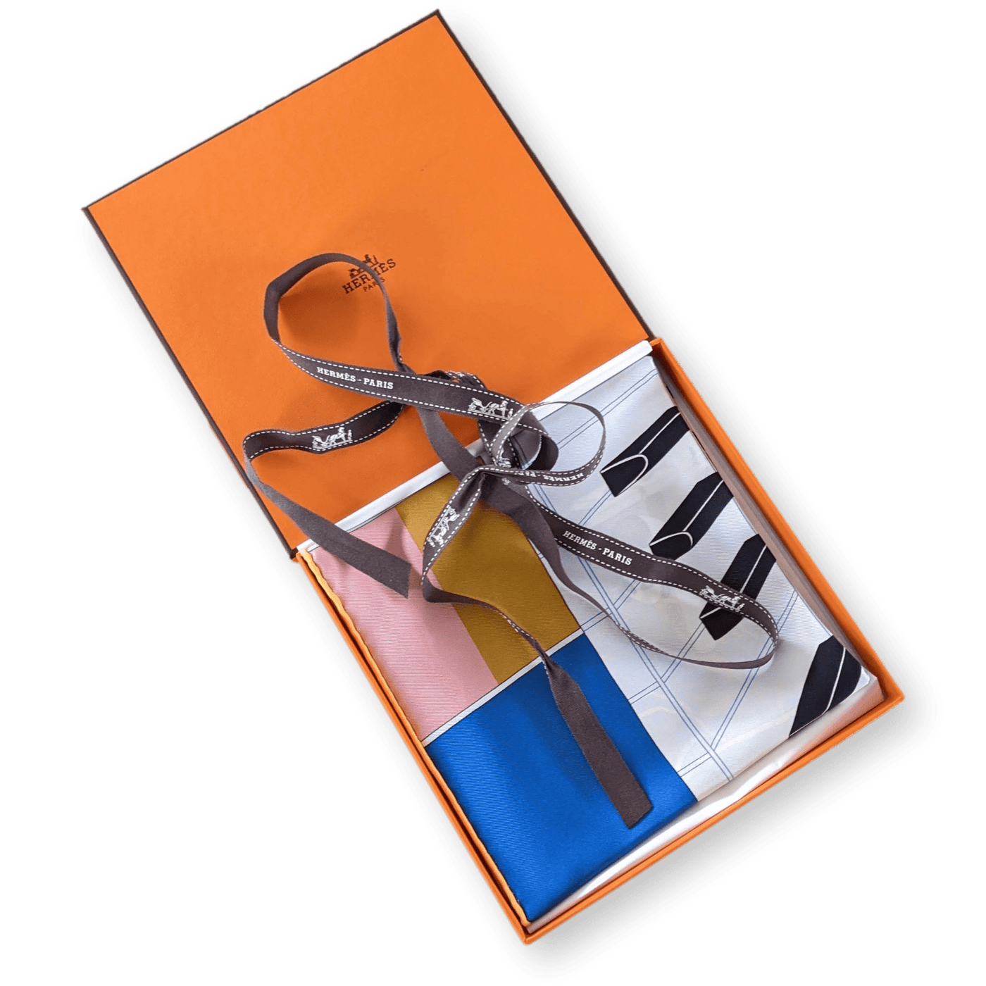 hermes-en-studio-scarf-