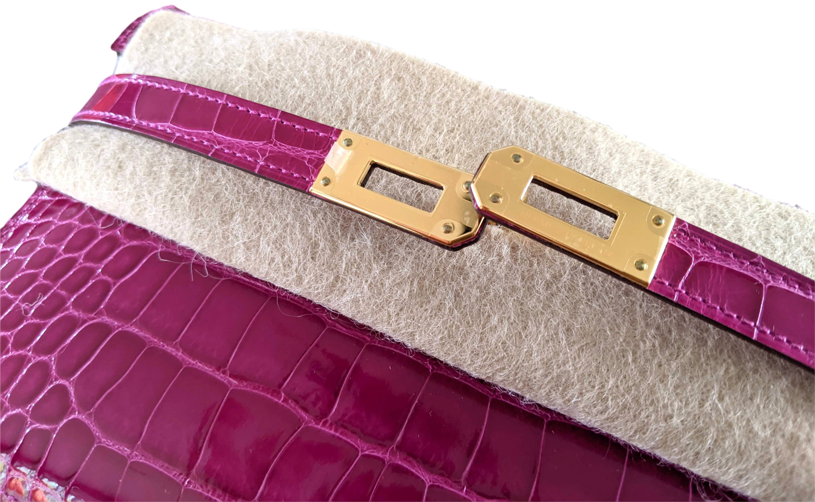 Hermes [L33] Rose Scheherazade Fuchsia Alligator "Kelly Classic Wallet " Evening Clutch Bag GHW