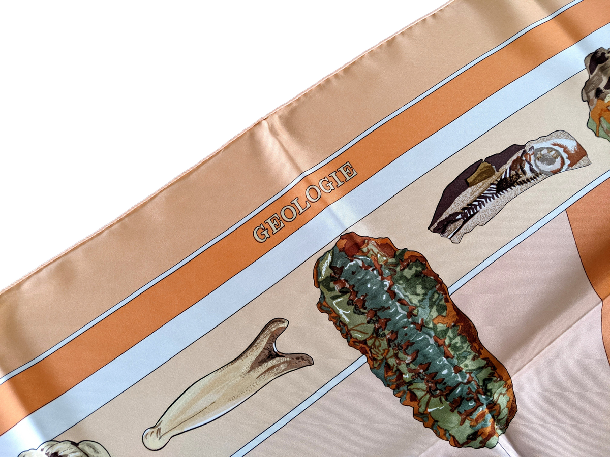 Produits Hermes 1980 Special Issue Abricot/Rose/Blanc " Geologie" by Loic Dubigeon Silk Twill 90cm with Blanc Matte Overlay