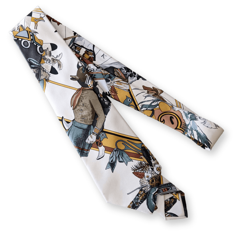 HERMES  1990s Kachinas by Oliver Kermit Print Twill Silk Tie 9 cm