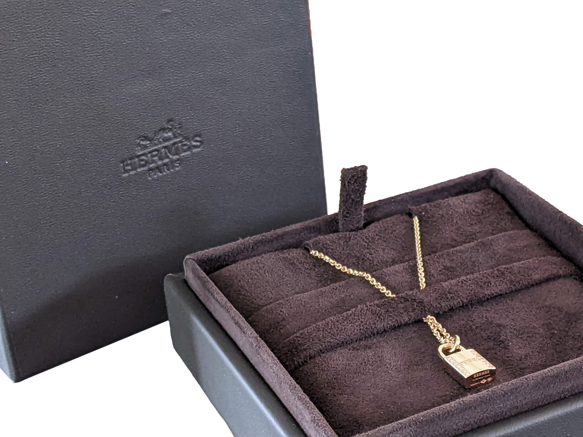 HERMES KELLY CADENAS Pink Gold and Damonds Pendant Necklace