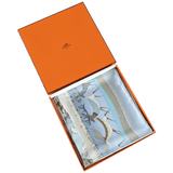 HERMES LA VIE DU GRAND NORD Twill Silk Carre 90 x 90 cm,