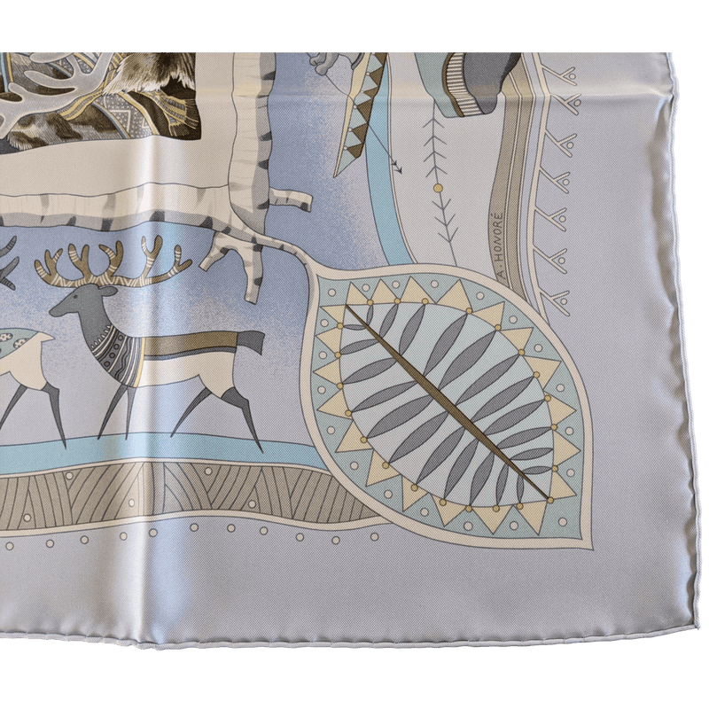 HERMES LA VIE DU GRAND NORD Twill Silk Carre 90 x 90 cm,