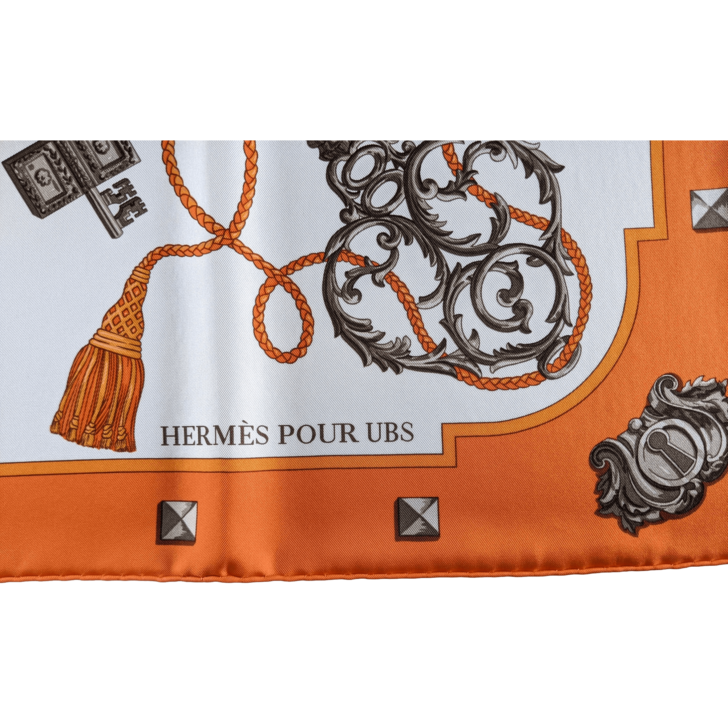 Hermes for UBS Orange Les Cles Exclusive Limited Twill scarf NIB