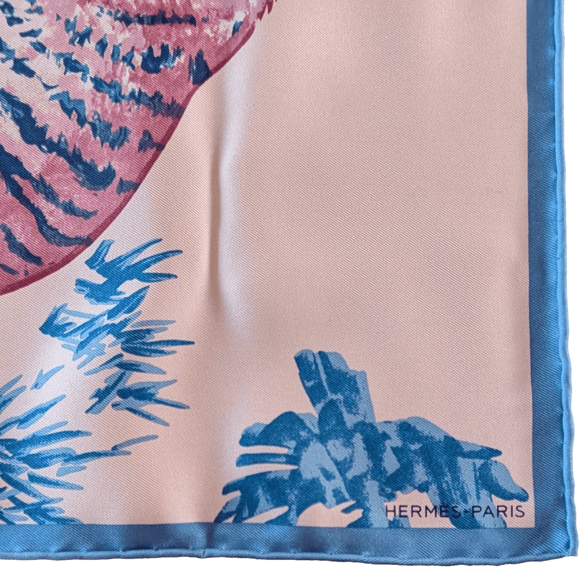 HERMES Les Tigreaux Robert Dallet Silk Gavroche 45 Pale Pink Blue New Box Rare
