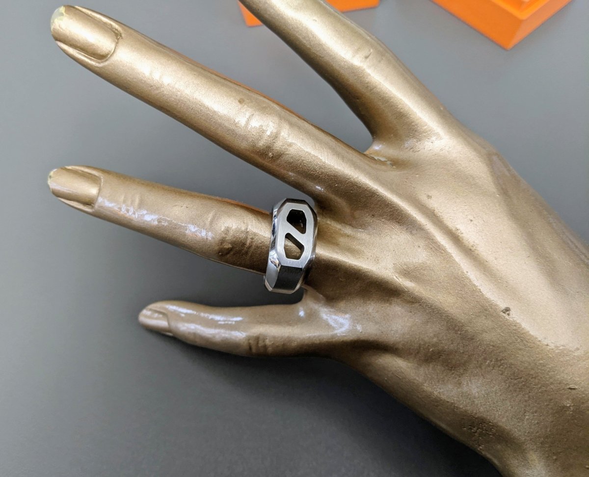 Hermes Men's Brushed/Shiny Stainless Steel DELTA Unisex Ring Sz60, NIB! - poupishop
