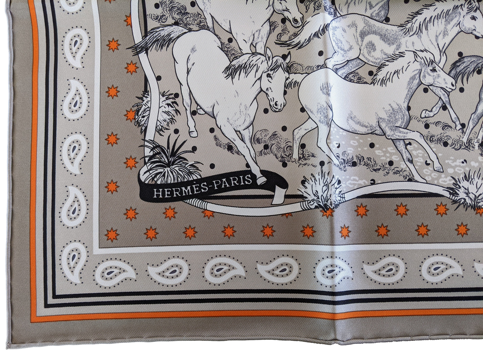 HERMES Les Mustangs Bandana 55 x 55 cm Robert Dallet A20260225