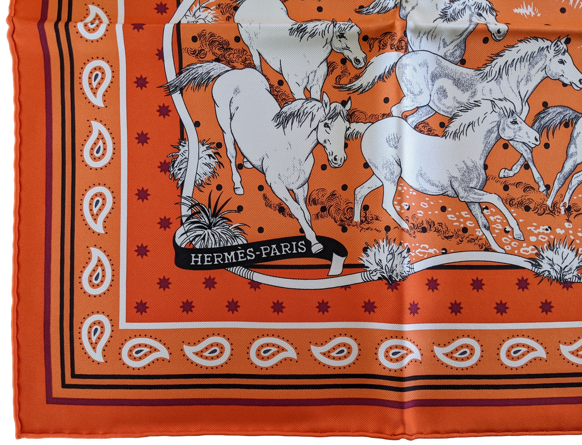 HERMES MUSTANGS [JUTTA19] by Robert Dallet Bandana 55 x 55 cm
