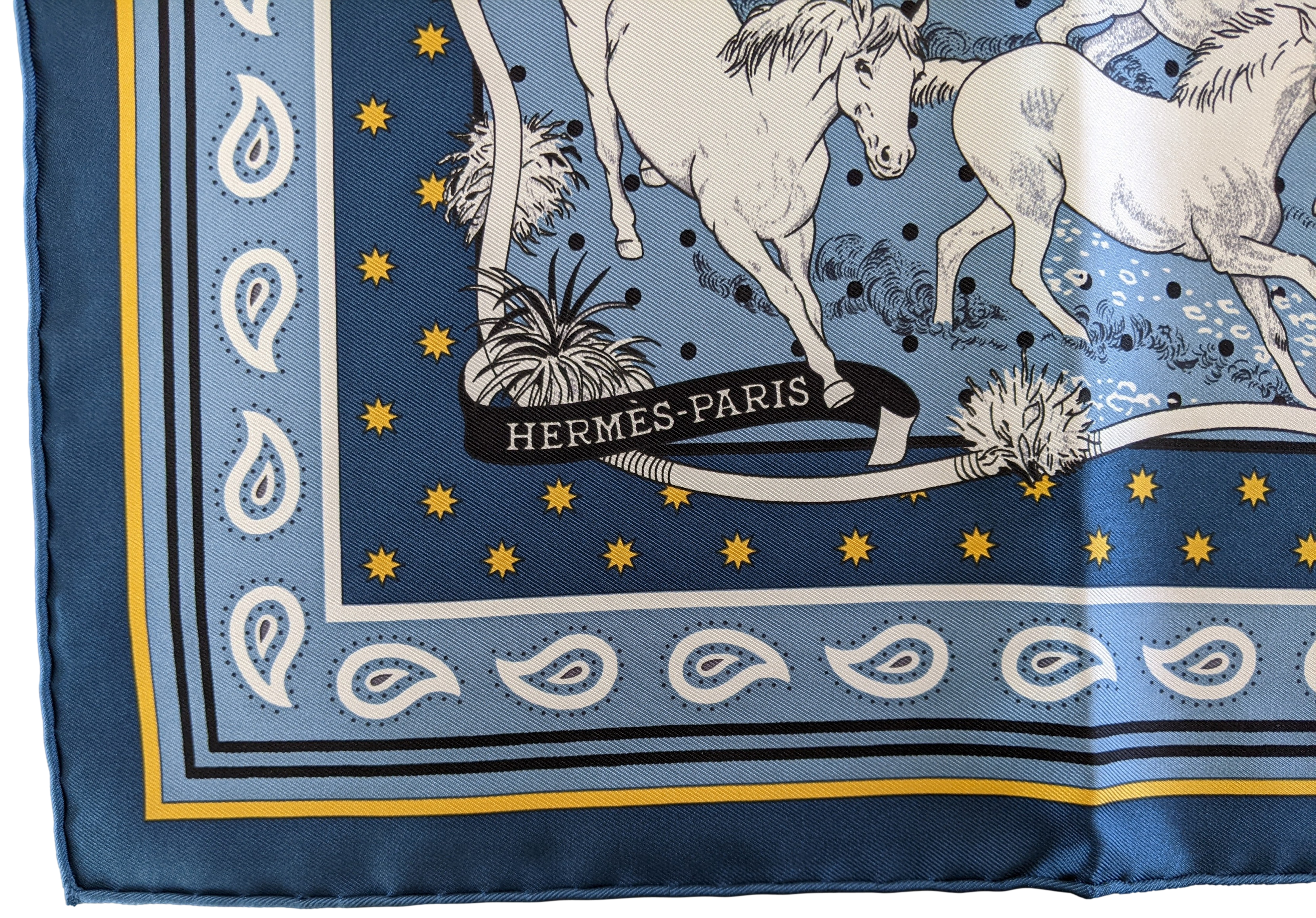 HERMES MUSTANGS [JUTTA20] by Robert Dallet Bandana 55 x 55 cm