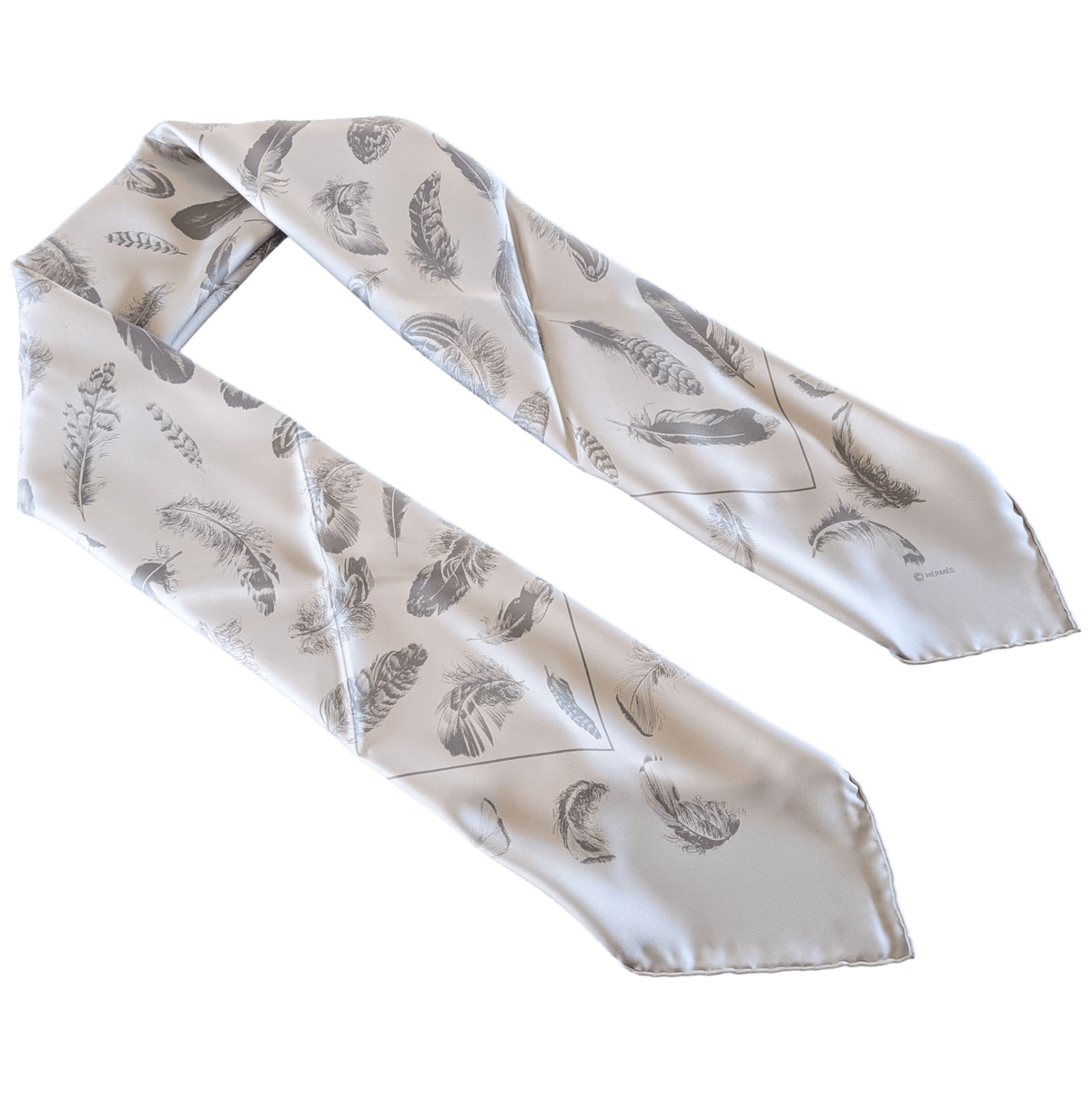 HERMES PLUMES 1999 by Henri de Linares Twill Silk Carre 90 x 90 cm