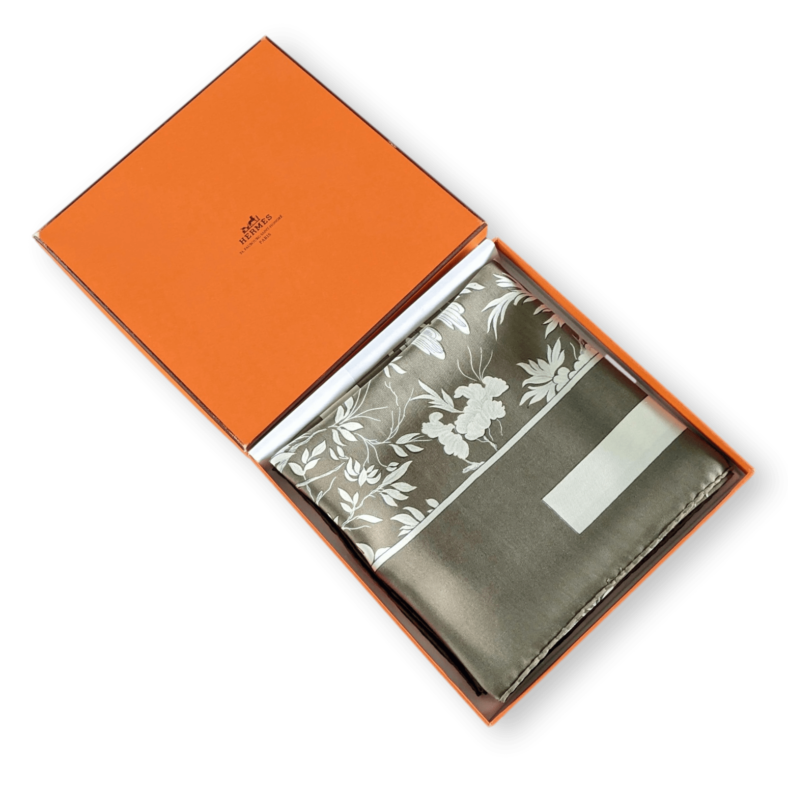 HERMES 1963 Vieille Chine by Mme La Torre Twill Silk Carre 90 x 90 cm