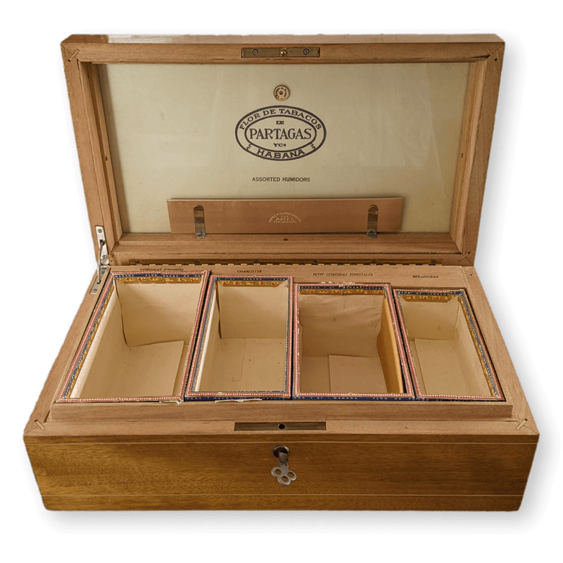 PARTAGAS Vintage Blond Wood "Assorted Humidors" Boite à Cigares with Key, Made in Cuba