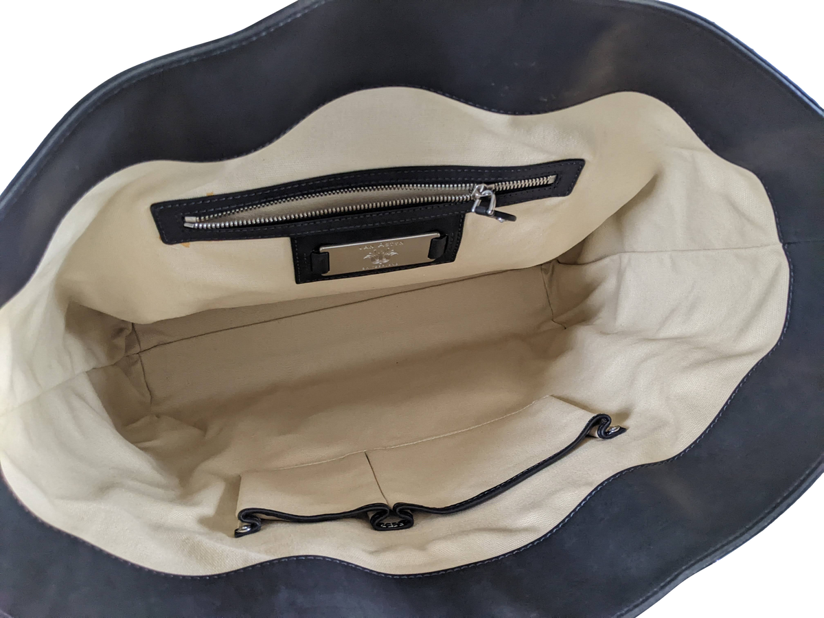 Produits Van Astyn Noir Grained Calfskin Courrier Messenger Bag GM 38 cm,