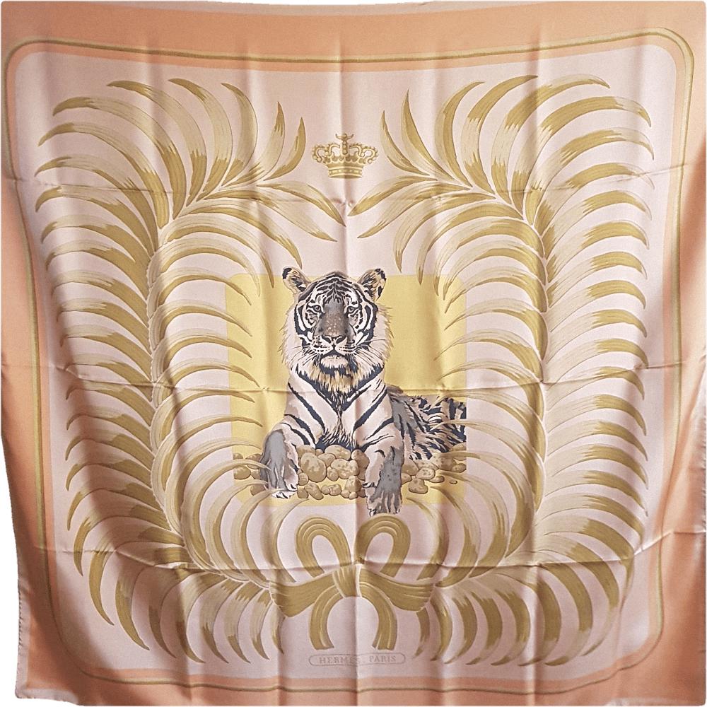 hermes surteint dyp-dye tigre royal carre