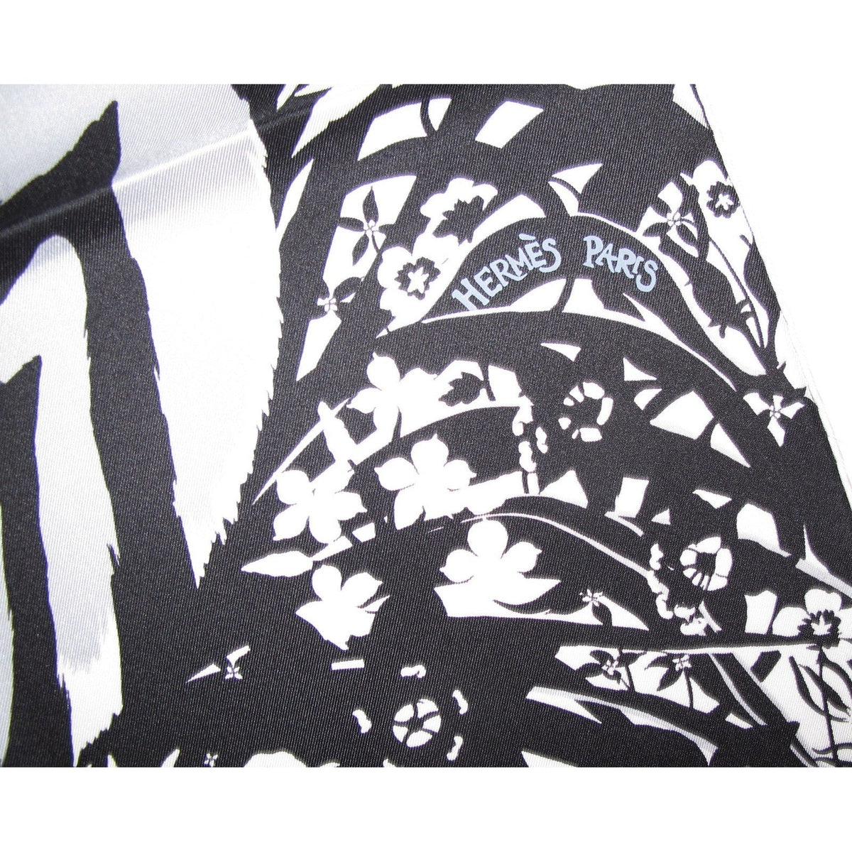 Hermes 2015 Black & White Tyger Tyger Twill 90