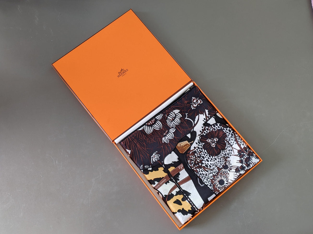 Hermes Embroidered Special Issue "Application Up Woof Woof" on "Zebra Mountain" by Alice Shirley Twill 90cm, BNWTIB!
