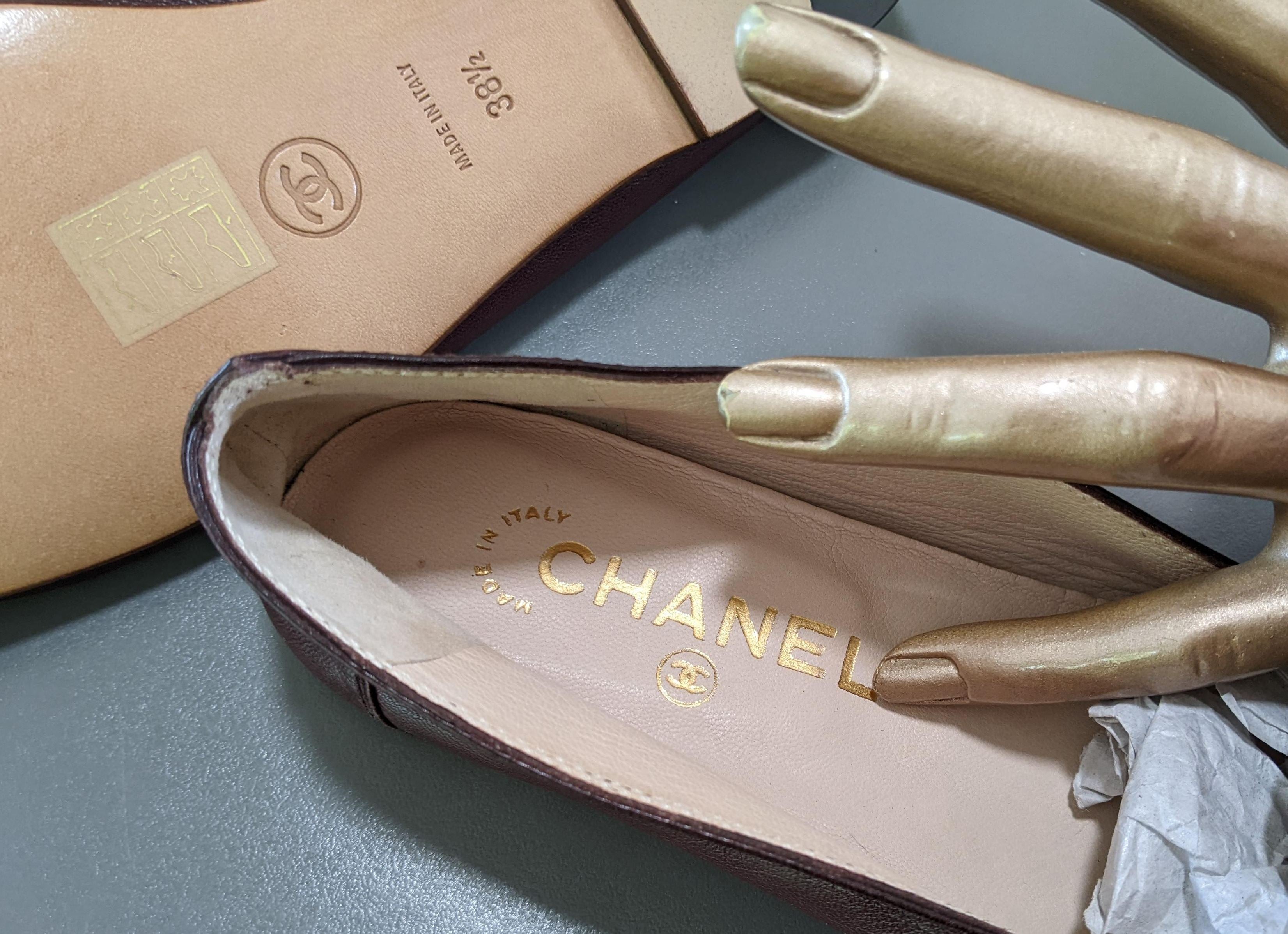 Chanel 1990s Chocolat Kid Ballet Flat Pumps Ballerines en Chevreaux Xtra Soft Sz 38.5