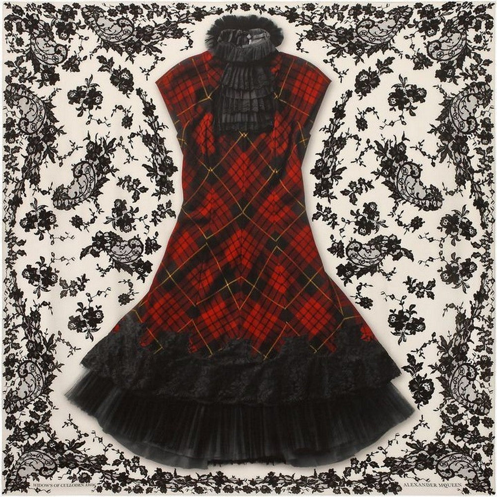 Alexander McQueen Special Issue Limited 100 pc WIDOWS OF CULLODEN