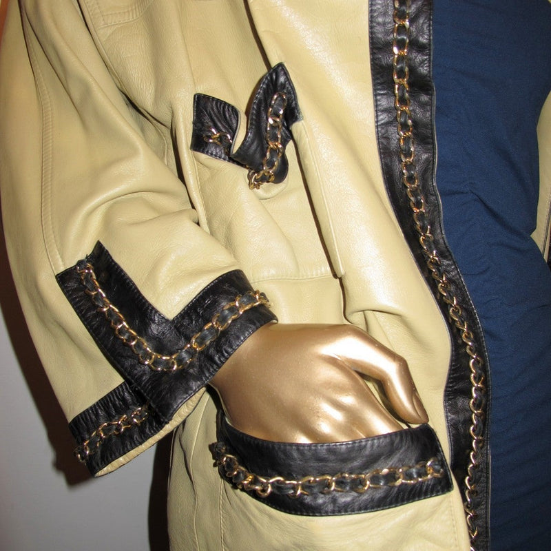Chanel 1980s Beige/Black Interlocking Chain Loose Jacket SzM/L - poupishop