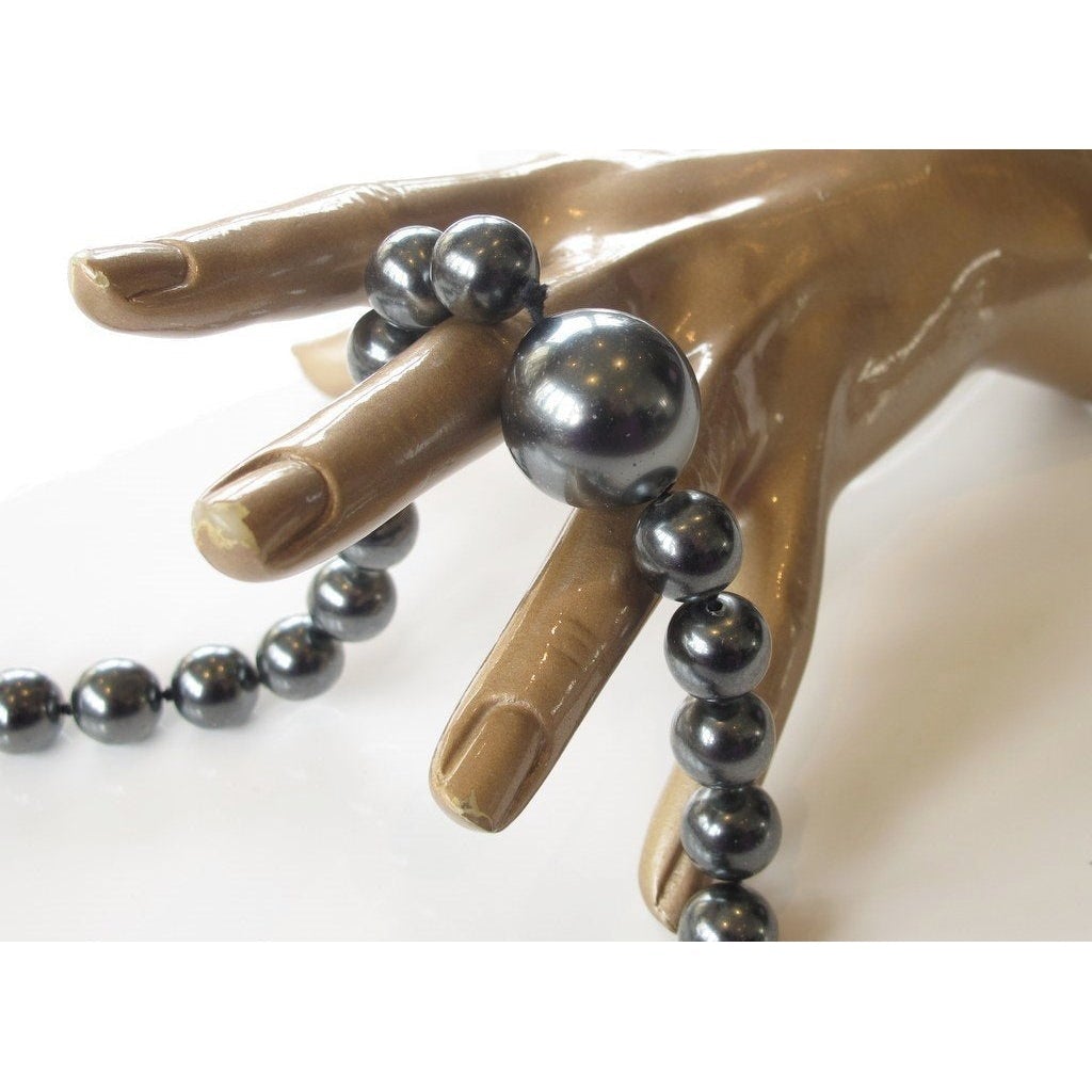 Chanel 1991/92 Victoire de Castellance Grey Pearls Long Sautoir Gripoix, Box! - poupishop