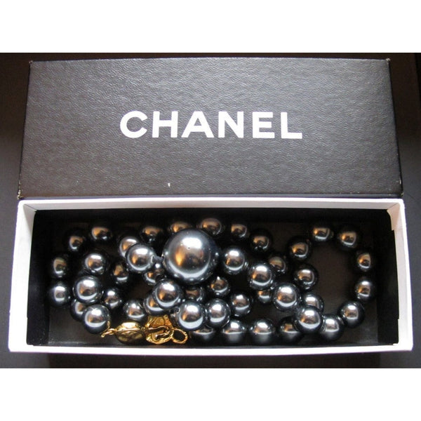 Chanel 1991/92 Victoire de Castellance Grey Pearls Long Sautoir Gripoix, Box! - poupishop