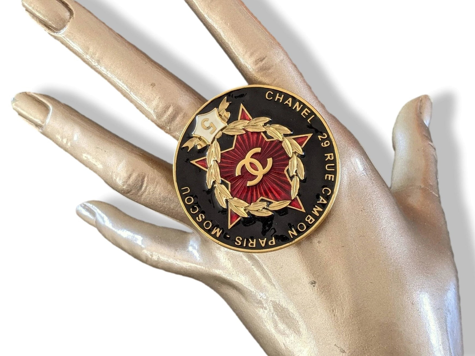 Chanel 2009 Black/Red PARIS - MOSCOU Enamelled Brooch Rare in