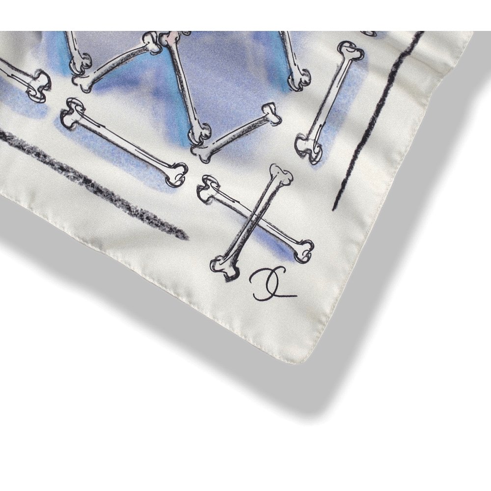 Chanel 2009 Limited Edt 1000 Ex. Musee Maillol Vanities Skull by Karl Lagerfeld Silk Scarf 90cmcm, NIB! - poupishop