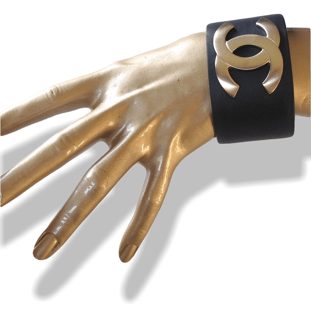 Chanel Exclusive Edition Decembre 2017 Aged Gold Logo Leather Manchette Bracelet, NIB! - poupishop