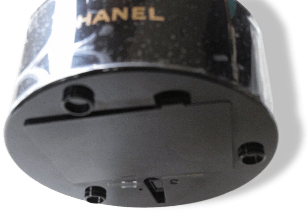 Chanel N° 5 2019 Gigantic USB Rechargeable Battery Snowball VIP Globe, NIB - poupishop