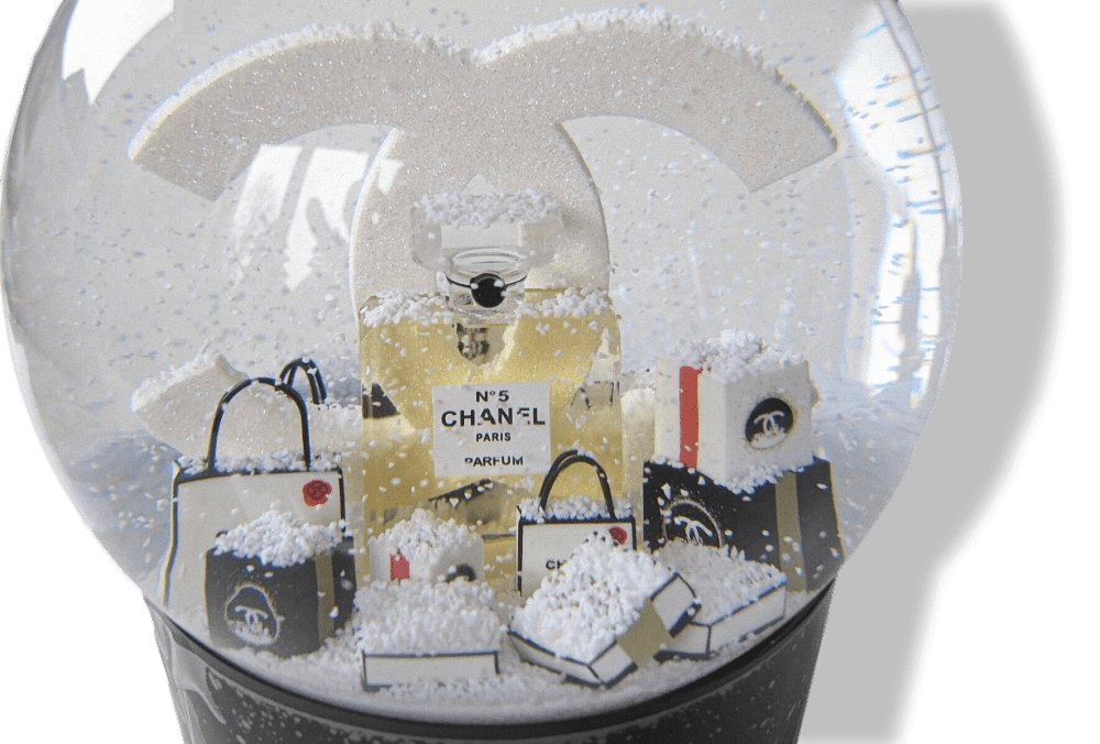 Chanel N° 5 2019 Gigantic USB Rechargeable Battery Snowball VIP Globe, NIB - poupishop