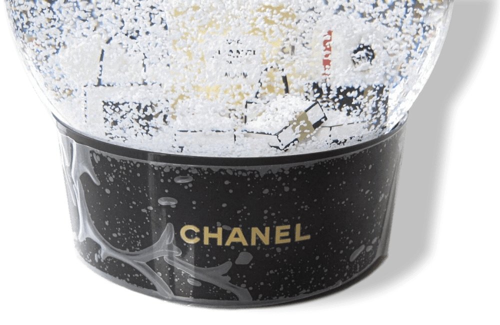 Chanel N° 5 2019 Gigantic USB Rechargeable Battery Snowball VIP Globe, NIB - poupishop