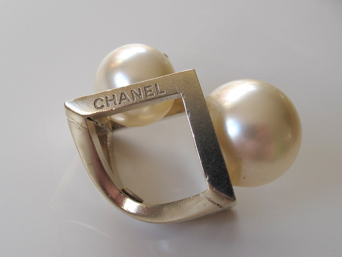 Chanel SS 2014 Permabrass Double Big Pearls Oversized Ring, NWT! - poupishop