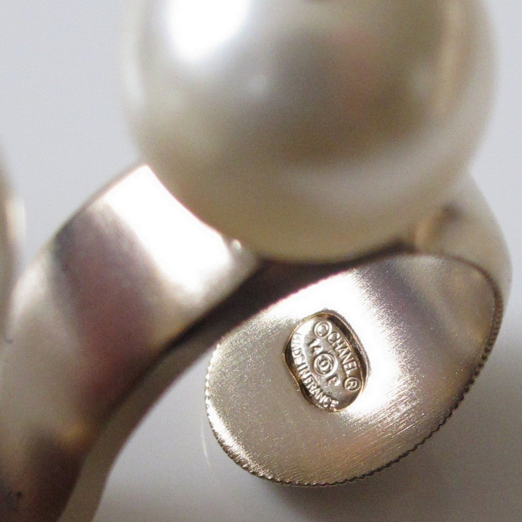 Chanel SS014 Double Pearls Gripoix Permabrass Ring, New in Pochette! - poupishop