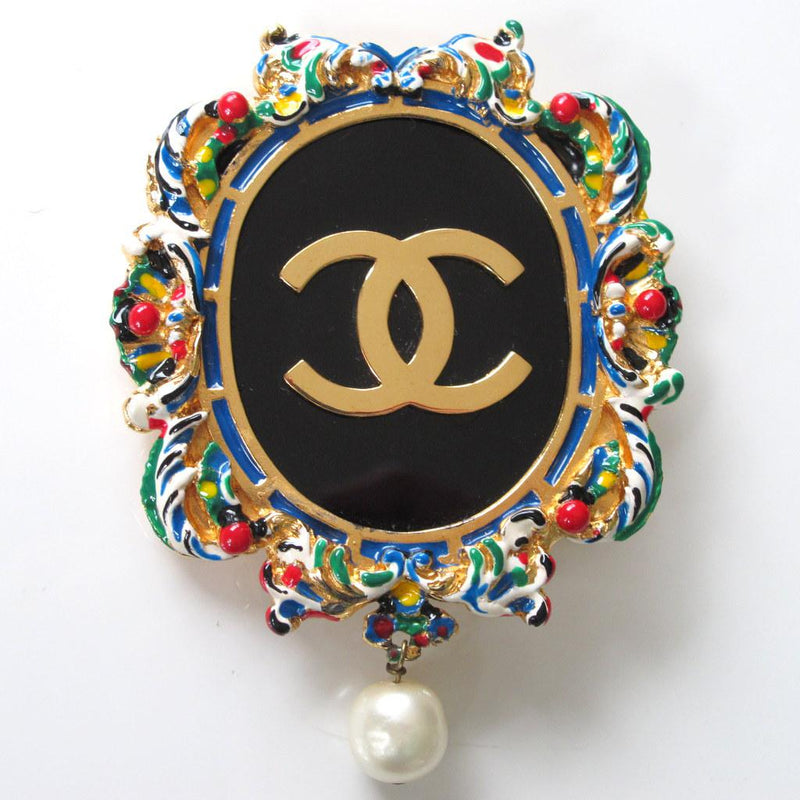 Chanel Vintage 1960s Huge Enamel Pendant/Locket Brooch, Very Impressive! - poupishop
