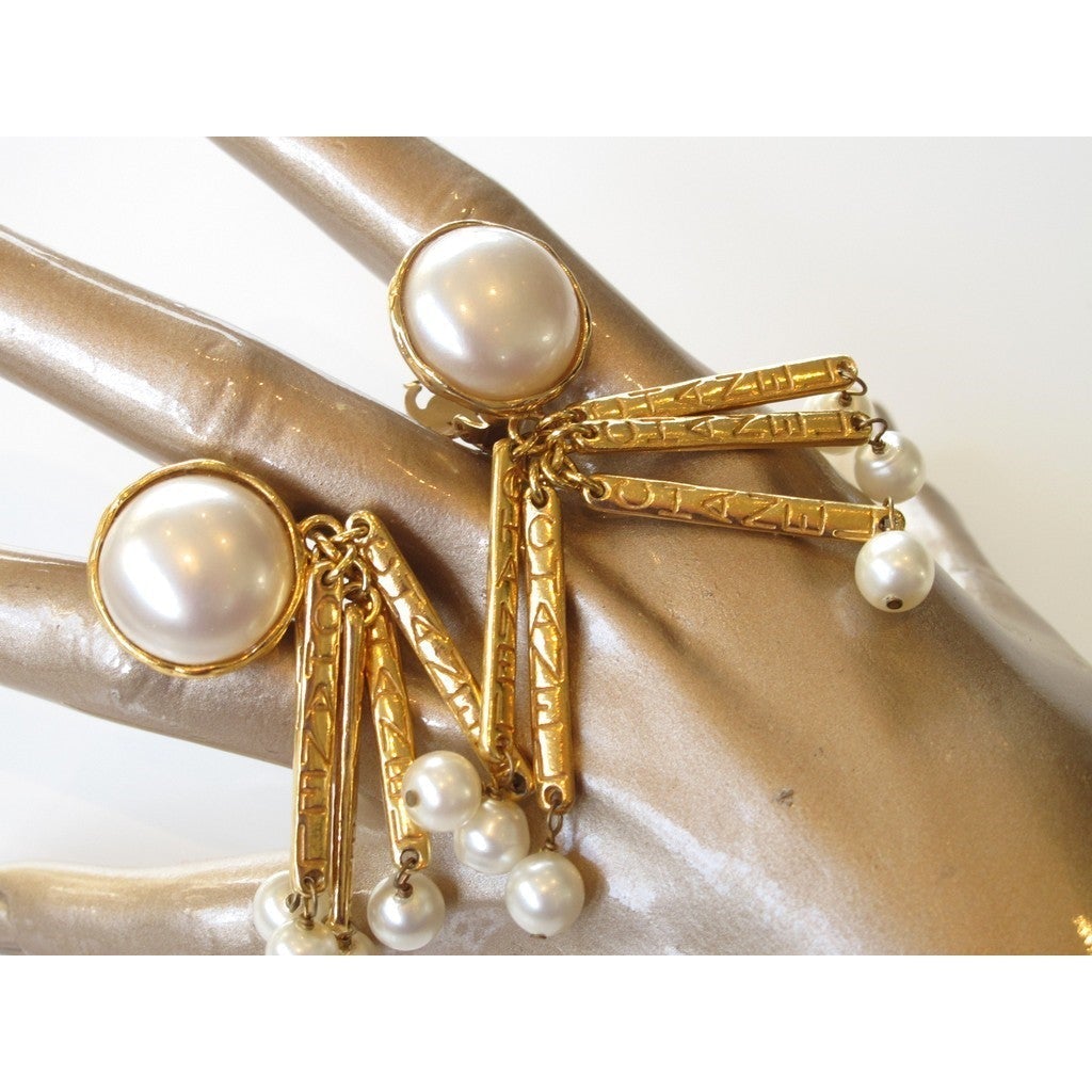 Chanel Vintage Circa 1984-1989 Pearls Gripoix Dangle Earrings - poupishop